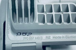 VOLKSWAGEN Touareg 2 generation (2010-2018) Ľavá zadná strešná rukoväť 7P0857643B 30695561