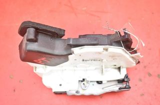 VOLKSWAGEN Passat B8 (2014-2023) Zámok pravých zadných dverí 5E1839016 30546073