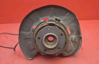 BMW X5 E70 (2006-2013) Pravý predný náboj kolesa 30546333