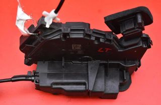 SKODA Octavia 3 generation (2013-2020) Замок задней левой двери 5TA839015D 31312462