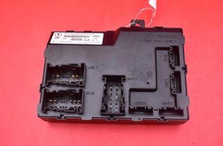 FORD Fiesta 6 generation (2008-2020) Riadiaca jednotka motora 8V51-15K600-CJ 33039457