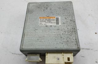 TOYOTA Avensis 3 generation (2009-2020) Блок управления усилителя руля 2107001242 30678348