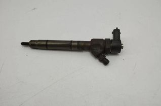 HYUNDAI i30 GD (2 generation) (2012-2017) Palivový vstrekovač 338002A900 31179998