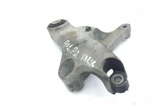 INFINITI QX30 1 generation (2016-2020) Držiak motora pravá strana A2462401309 31201230