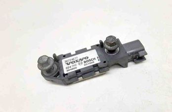 VOLVO XC60 1 generation (2008-2017) Датчик удара задний левый 30724677 32646093