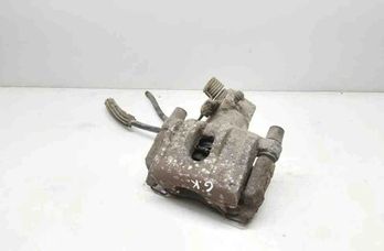 VOLVO V50 1 generation (2003-2012) Ľavý zadný brzdový strmeň 32646552