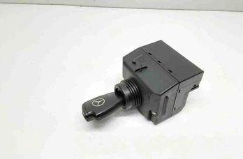 MERCEDES-BENZ E-Class W211/S211 (2002-2009) Zámok zapalovania 2115451408 32652955