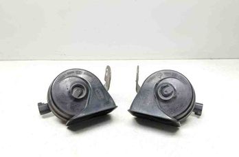 VOLVO V40 Cross Country 1 generation (2012-2020) Signál houkačky 31283383,31283384 32656800