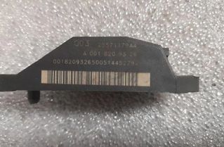 MERCEDES-BENZ E-Class W211/S211 (2002-2009) Pravý predný senzor nárazu 0018209326,a0018209326 21493802