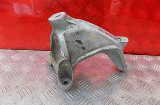 AUDI A4 allroad B9 (2016-2024) Držiak motora na ľavej strane 4M0199307AD 27460111