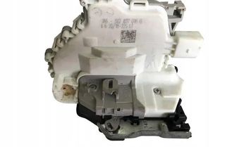 AUDI Q2 1 generation (2016-2024) Front Left Door Lock 8X2837016B 27221139