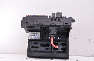 MERCEDES-BENZ E-Class W211/S211 (2002-2009) Fuse box 2115453901 31650692