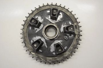SUZUKI GSX-R 1 generation (1982-1993) Prevodové koleso 22587523