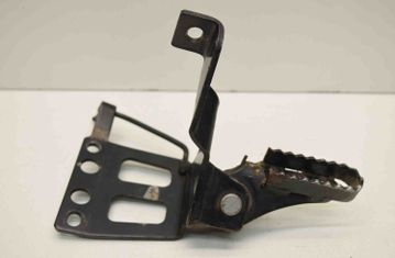 BMW F Predný ľavý držiak na nohu 46.71-7650293 32484756