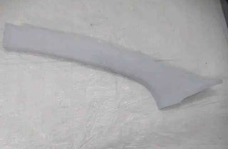 PEUGEOT 208 Peugeot 208 (2012-2015) Правая часть стойки 32471176