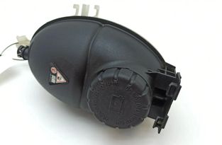 MERCEDES-BENZ E-Class W212/S212/C207/A207 (2009-2016) Expanzná nádrž A2045000549 30236587