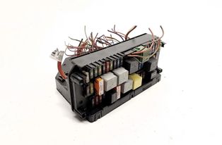 MERCEDES-BENZ E-Class W212/S212/C207/A207 (2009-2016) Poistková skrinka A2129004025 30417298