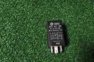 VOLKSWAGEN Sharan 1 generation (1995-2010) Relé 61233005,3A0927181 32497982