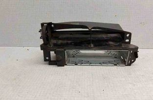 VOLKSWAGEN Vento 1 generation (1992-1998) Vzduchové mriežky stredovej konzoly 32538514