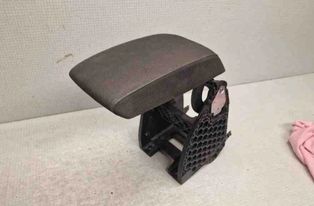 SKODA Octavia 2 generation (2004-2013) Opierka na ruku 3T0864207B 32559711