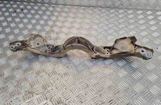 BMW X3 E83 (2003-2010) Zadný diferenciálny držiak 32559831