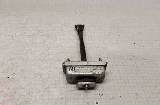 TOYOTA Corolla Verso 1 generation (2001-2009) Ľavý predný zámok dverí 696100F010,51733991 32560492