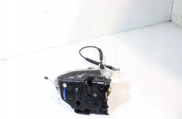 SEAT Leon 2 generation (2005-2012) Pravý predný dverový zámok 32880135