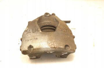 TOYOTA Yaris 4 generation (2020-2023) Супорт тормозов передний правый 32908387