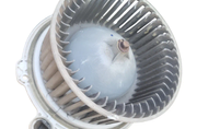 ISUZU Trooper 2 generation (1991-2003) Ventilátor kúrenia ID10785 31211961