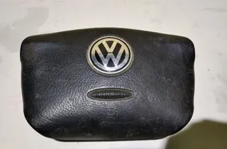 VOLKSWAGEN Golf 3 generation (1991-1998) Подушка безопасности руля 32018856