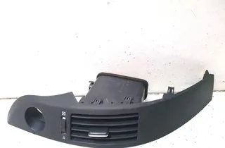 TOYOTA Corolla Verso 1 generation (2001-2009) Mriežka prívodu vzduchu do kabíny 5567064010 33601037