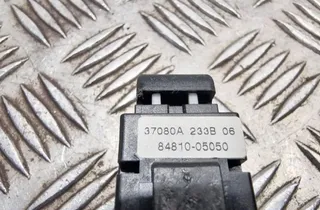 TOYOTA Avensis 2 generation (2002-2009) Кнопка стеклоподъемника передней левой двери 8481005050 33250473