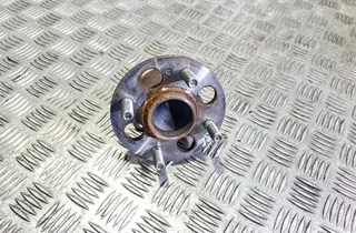 HYUNDAI i20 IB (2 generation) (2014-2020) Pravý zadný náboj kolesa C800 33444523