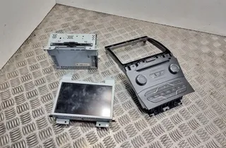 FORD S-Max 2 generation (2015-2024) Prehrávač hudby s GPS EM2T14F239AG 33477820