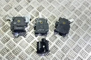 TOYOTA Avensis 2 generation (2002-2009) Interior Heater Flap Motor Actuator 0637008680,AE633008610 33550128