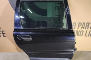 VOLVO XC70 2 generation (2000-2007) Pravé zadné dvere 33551946