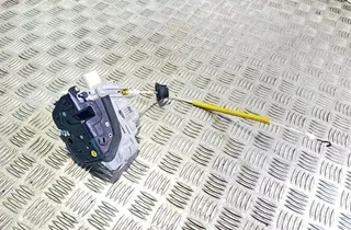 AUDI A4 B7/8E (2004-2008) Rear Right Door Lock 2314020 33593645