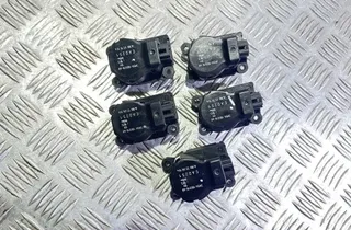 FORD C-Max 2 generation (2010-2019) Клапаны управления внутренним подогревом 3M5H19E616AB 33716251