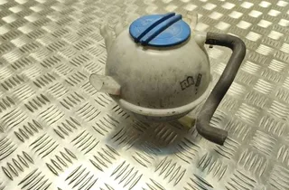 VOLKSWAGEN Passat B7 (2010-2015) Расширительный бак 467489103 34034968