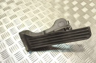 VOLKSWAGEN Passat B7 (2010-2015) Plynový pedál 1K1721503AB 34064438