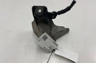 AUDI A6 C6/4F (2004-2011) Engine Bracket Right Side 8D0199308AG 33273108