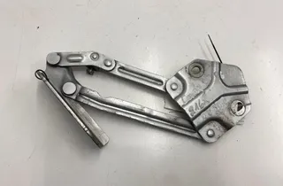 VOLKSWAGEN Caddy 3 generation (2004-2015) Петля капота передняя правая 1T0823301B 33274575