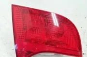 AUDI A4 B7/8E (2004-2008) Ľavé zadné svetlo na kufri 8E9945093 33278520