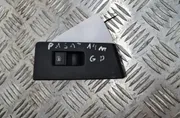 VOLKSWAGEN Passat B6 (2005-2010) Front Left Door Window Switch 33294282