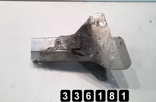 AUDI R8 1 generation (2007-2015) Pravý predný držiak nárazníka 28668084