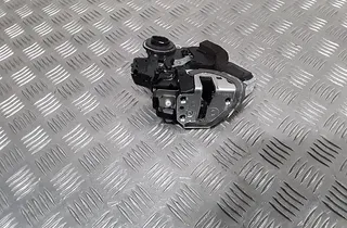 LEXUS IS XE20 (2005-2013) Средний замок на задней правой двери a046693 33579444