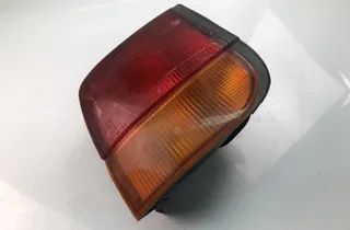 MITSUBISHI Space Runner 2 generation (1999-2002) Ľavé zadné koncové svetlo 043-1550R 18073178