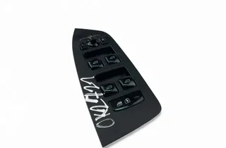 VOLVO V90 2 generation (2016-2024) Vypínač ľavého okna predných dverí 31433927 33499146