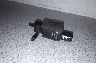 BMW 3 Series E46 (1997-2006) Motor nádrže na umývanie 8362154 33745571