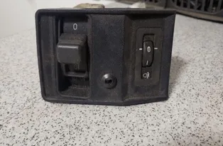 BMW 5 Series E34 (1988-1996) Prepínač hmlových svetiel 8110498 33750344